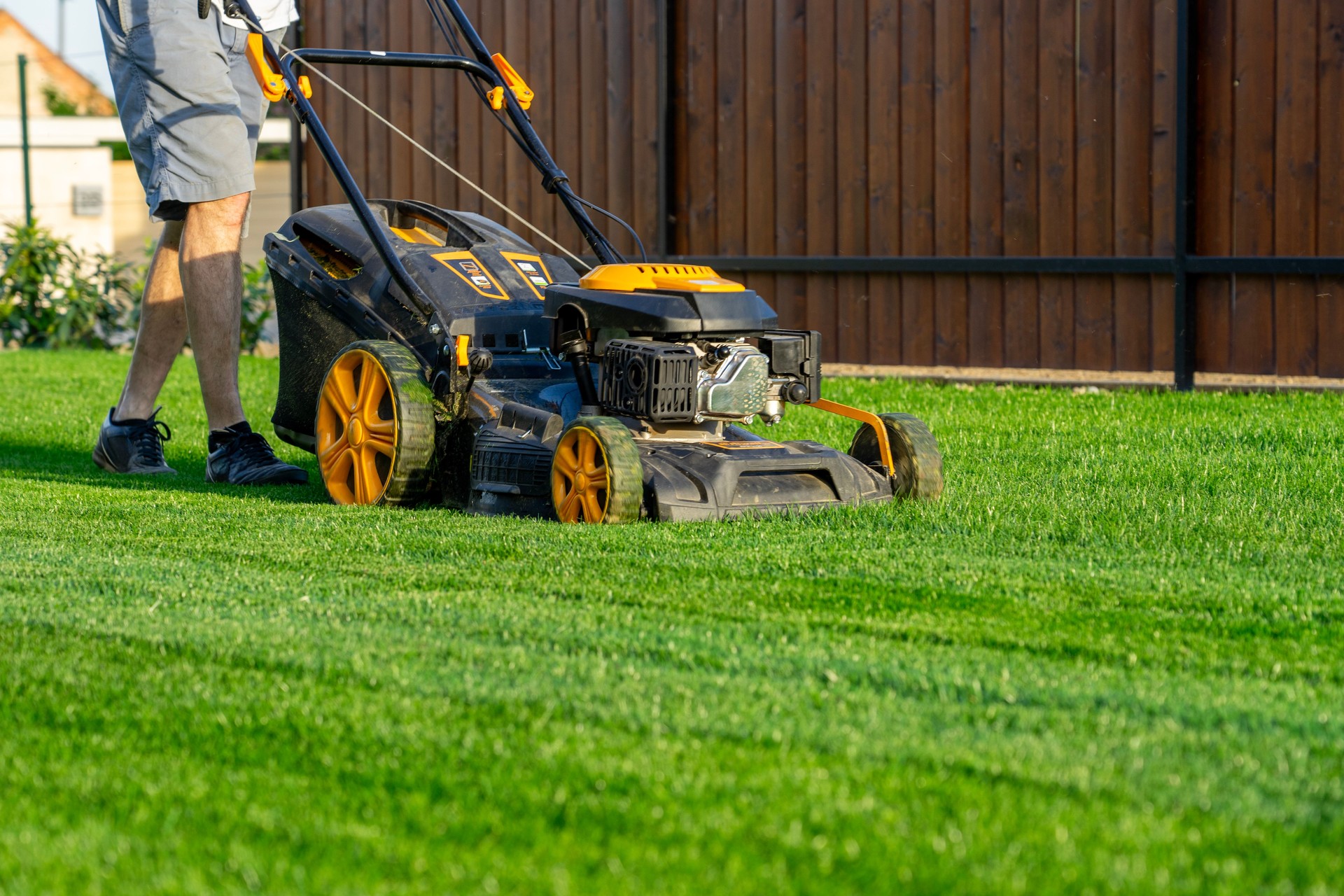 lawn mowing Jasper Indiana